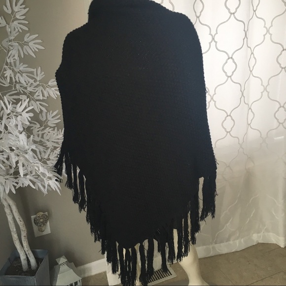 Bebe black knitted shawl with fringe - Picture 4 of 5